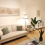 Mico Elegante E Raffinato Trilocale Appartamento